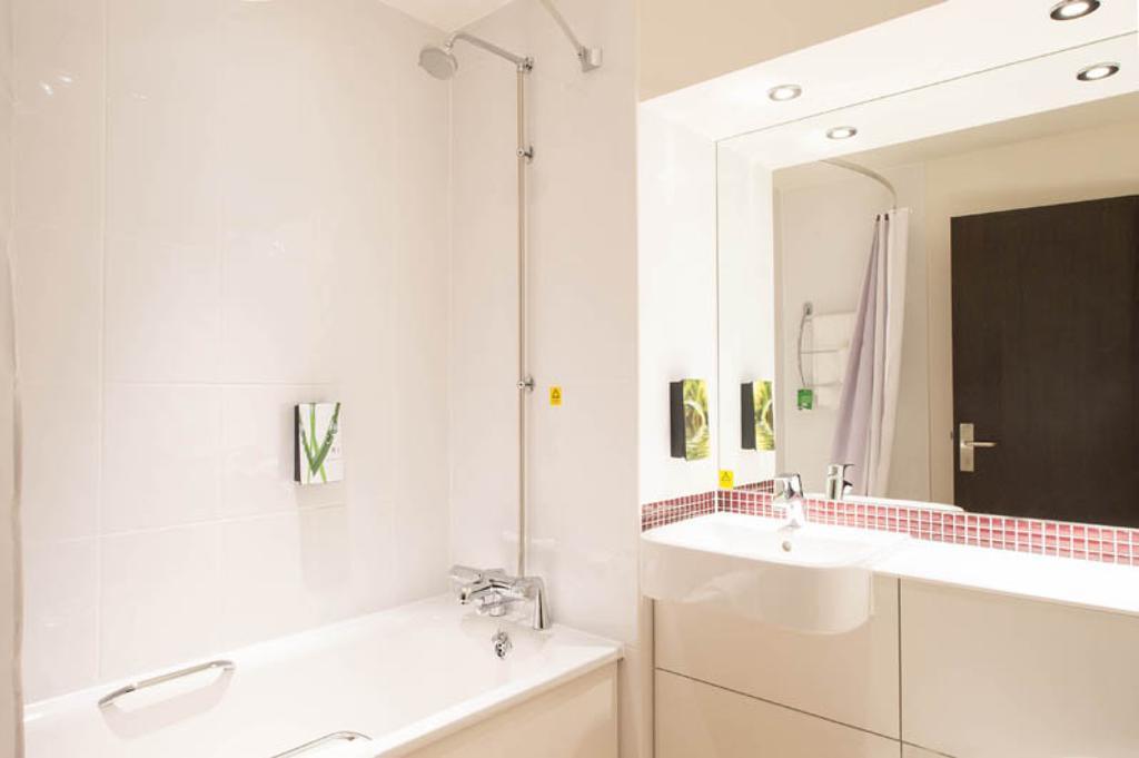 Premier Inn Norwich City Centre - Duke Street エクステリア 写真
